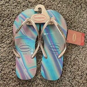 NWT Havaianas Slim Sandals US 7/8